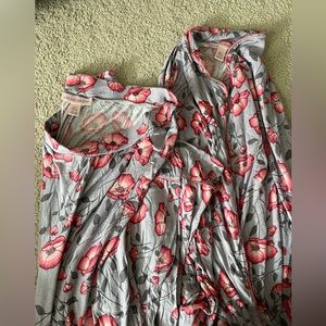 Motherhood Maternity long sleeve/pants lightweight pajama set. Size small.